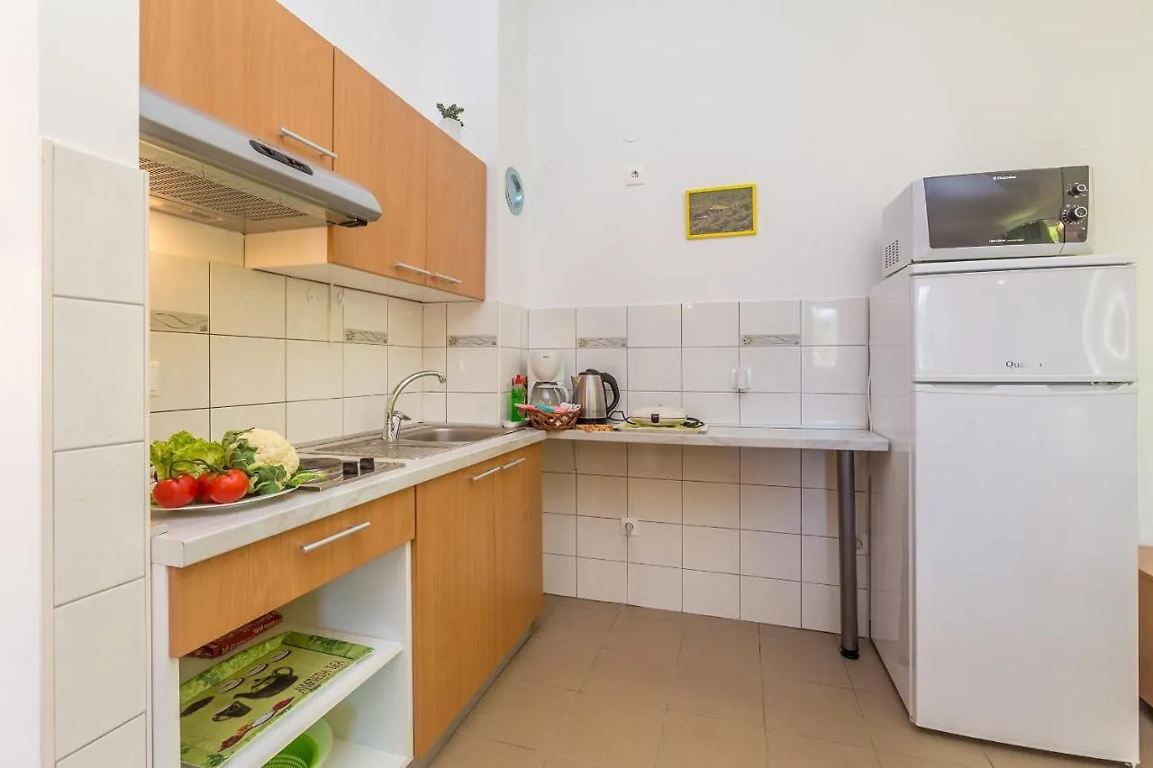 Apartments Mirica 2 Baška