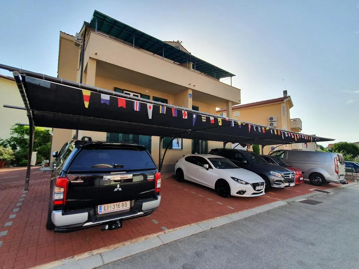 Apartments Mirica 2 Baška