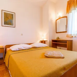Pradolando Apartmán Pula